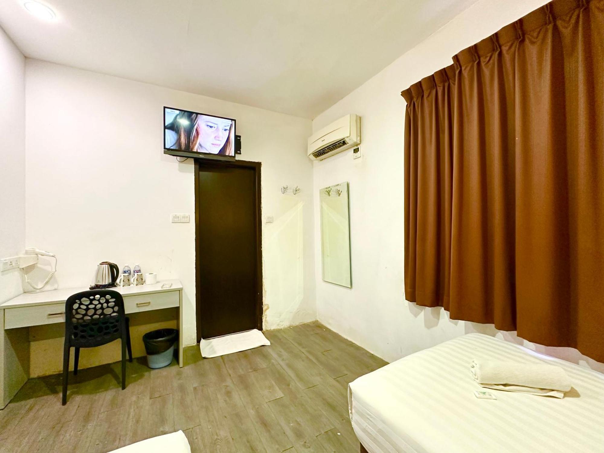 Park Hotel Kota Kinabalu Exterior foto